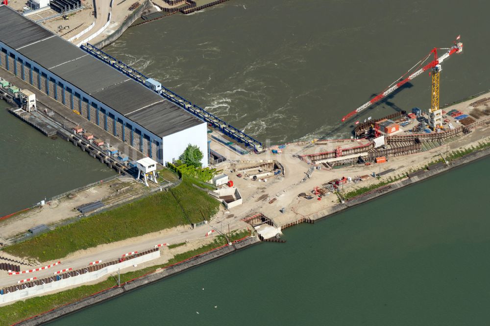 Luftbild Rhinau - Wasserwerk und Wasserkraftwerk am Rhein in Rhinau in Grand Est, Frankreich