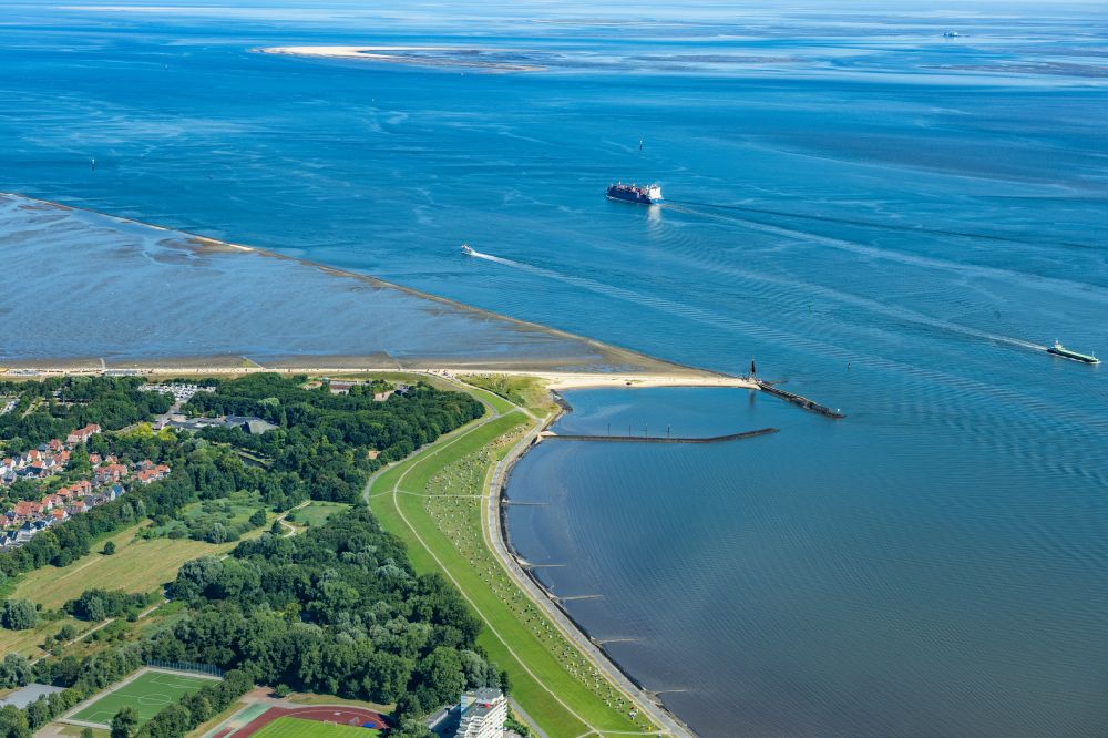 Cuxhaven von oben - Wattenmeer der Nordsee- Küste in Cuxhaven im Bundesland Niedersachsen