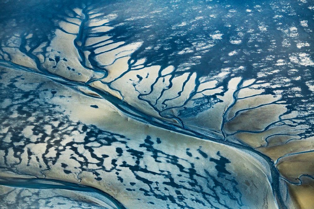 Luftaufnahme Wurster Nordseeküste - Wattenmeer der Wurster Nordseeküste im Bundesland Niedersachsen, Deutschland