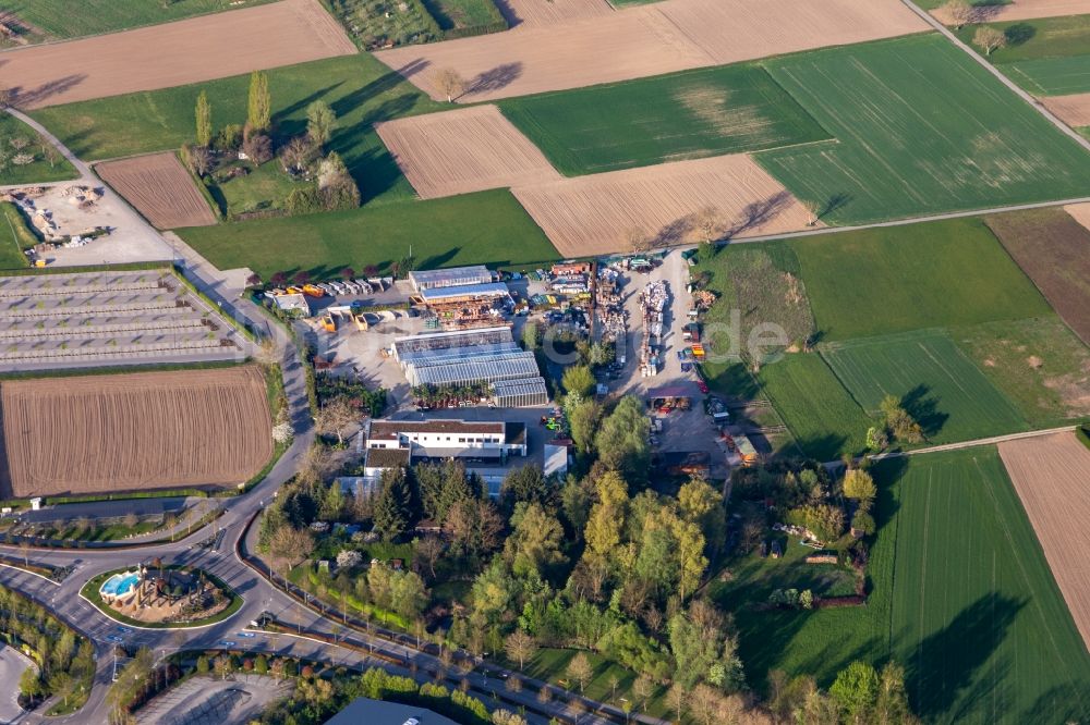 Luftaufnahme Rust - Wegen Corona-Lockdown geschlossene Gärtnerei des Freizeitpark Europa-Park in Rust im Bundesland Baden-Württemberg, Deutschland