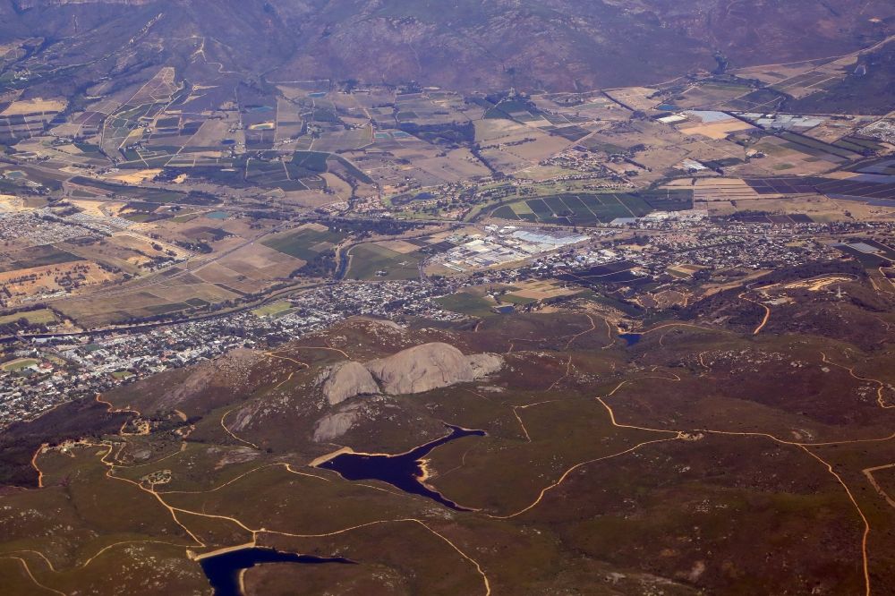 Luftbild Paarl - Weinanbaugebiet in Paarl im Distrikt Cape Winelands in der Provinz Westkap, Südafrika