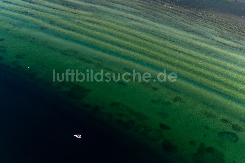 Friedrichshafen von oben - Wellenförmiger Seegrund auf dem Bodensee in Friedrichshafen im Bundesland Baden-Württemberg, Deutschland