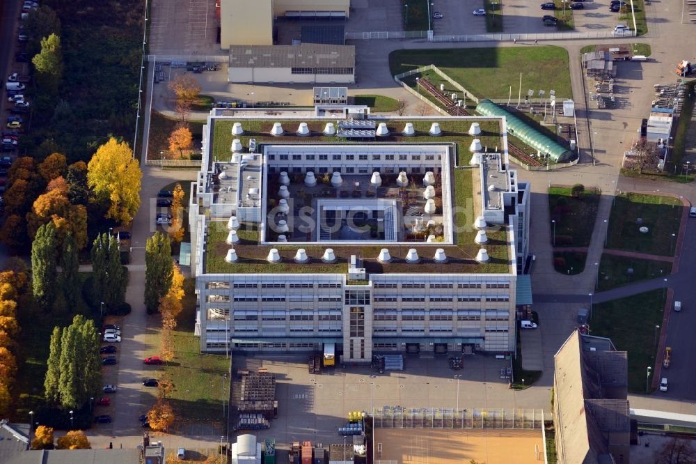Berlin von oben - Werk der Siemens AG in der Elsenstraße im Ortsteil Alt- Treptow in Berlin