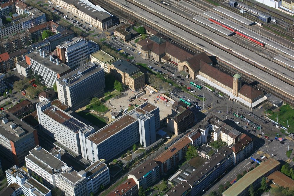 Luftaufnahme Basel - Werksareal der Syngenta auf dem Rosental - Areal beim Badischen Bahnhof in Basel in der Schweiz