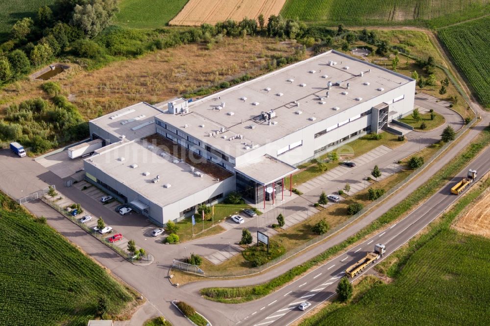 Luftaufnahme Kehl - Werksgelände der ADA Cosmetics International GmbH im Ortsteil Bodersweier in Kehl im Bundesland Baden-Württemberg, Deutschland