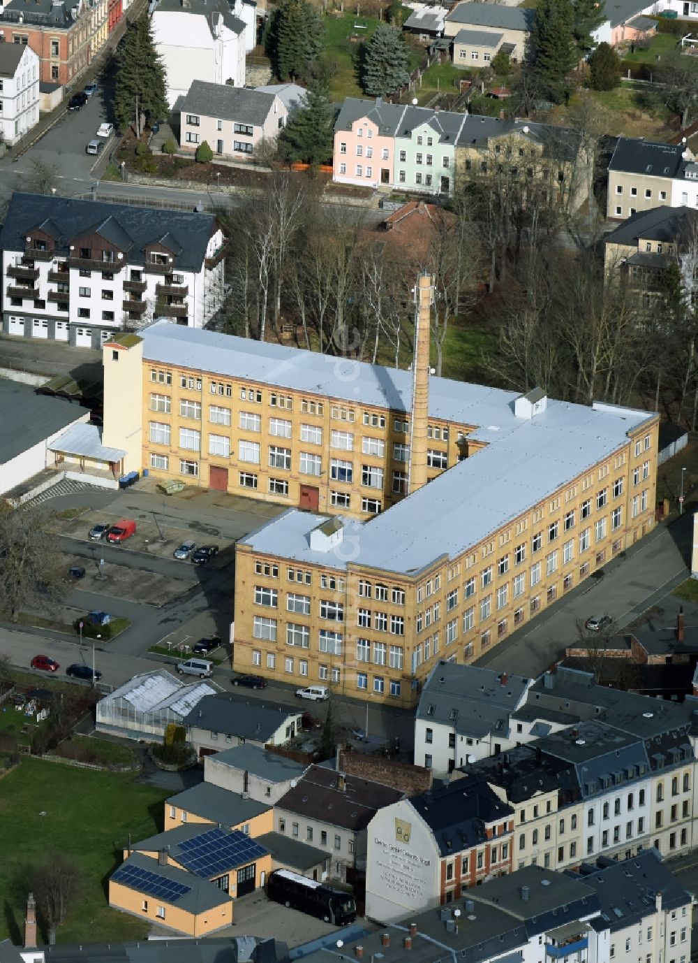 Luftaufnahme Oelsnitz/Vogtl. - Werksgelände der alten Fabrik an der Schillerstraße in Oelsnitz/Vogtl. im Bundesland Sachsen