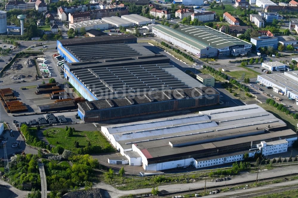 Luftbild Riesa - Werksgelände der Arbonia Riesa GmbH an der Heinrich-Schönberg-Straße in Riesa im Bundesland Sachsen, Deutschland