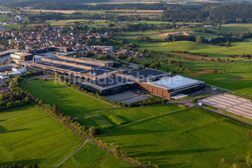 Loßburg aus der Vogelperspektive: Werksgelände der ARBURG GmbH + Co KG in Loßburg im Bundesland Baden-Württemberg, Deutschland