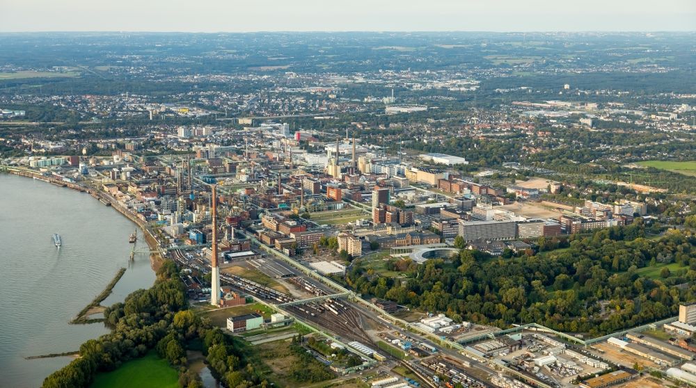 Luftbild Leverkusen - Werksgelände der Bayer AG im Ortsteil Wiesdorf in Leverkusen im Bundesland Nordrhein-Westfalen, Deutschland