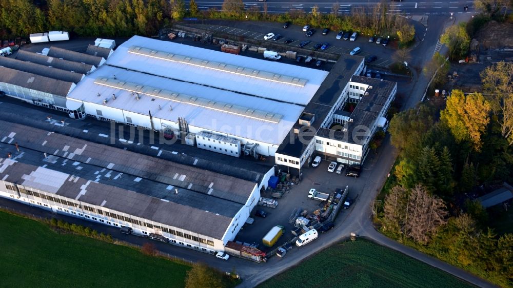 Luftaufnahme Königswinter - Werksgelände der BRUNE Sitzmöbel GmbH in Königswinter im Bundesland Nordrhein-Westfalen, Deutschland
