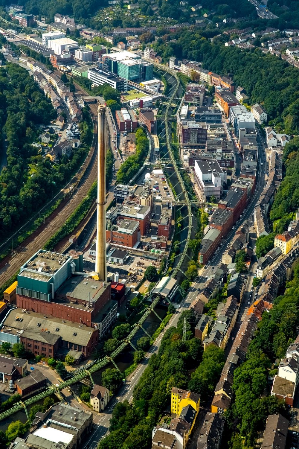 Wuppertal aus der Vogelperspektive: Werksgelände des Chemieproduzenten Bayer in Wuppertal im Bundesland Nordrhein-Westfalen