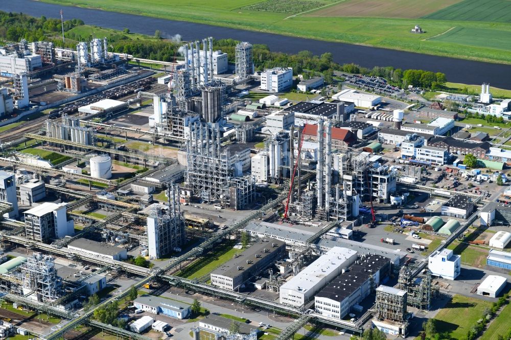 Nünchritz von oben - Werksgelände des Chemieproduzenten Wacker Chemie AG, Werk Nünchritz in Nünchritz im Bundesland Sachsen, Deutschland