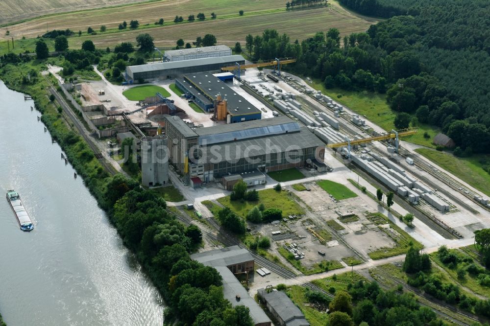 Luftbild Elbe-Parey - Werksgelände der der DW Schwellen GmbH an der Pareyer Straße in Elbe-Parey im Bundesland Sachsen-Anhalt, Deutschland