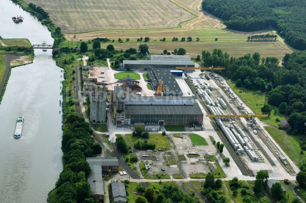 Elbe-Parey von oben - Werksgelände der der DW Schwellen GmbH an der Pareyer Straße in Elbe-Parey im Bundesland Sachsen-Anhalt, Deutschland