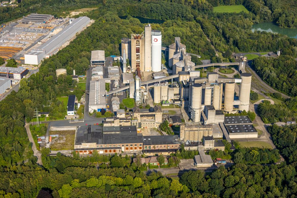 Luftbild Neubeckum - Werksgelände des Dyckerhoff Zementwerks in Neubeckum im Bundesland Nordrhein-Westfalen, Deutschland