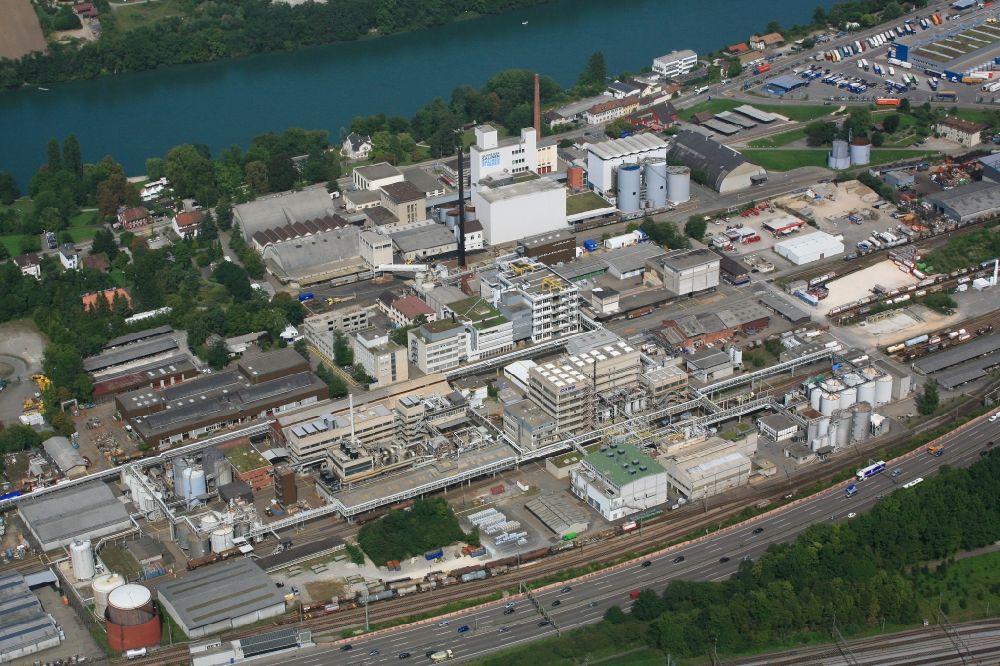 Luftbild Pratteln - Werksgelände des Feinchemie Produzenten CABB und der Schweizer Salinen Schweizerhalle in Pratteln im Kanton Basel-Landschaft, Schweiz
