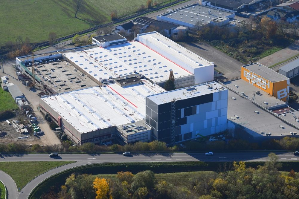 Maulburg von oben - Werksgelände der Firma Busch Vacuum Solutions Deutschland in Maulburg im Bundesland Baden-Württemberg, Deutschland