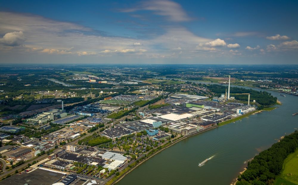 Köln von oben - Werksgelände der Ford-Werke GmbH im Ortsteil Niehl in Köln im Bundesland Nordrhein-Westfalen, Deutschland