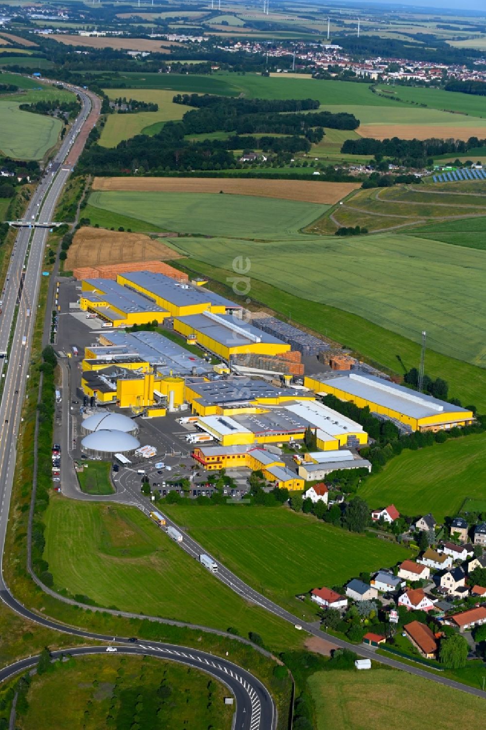 Luftaufnahme Weidensdorf - Werksgelände der Friweika eG in Weidensdorf im Bundesland Sachsen, Deutschland