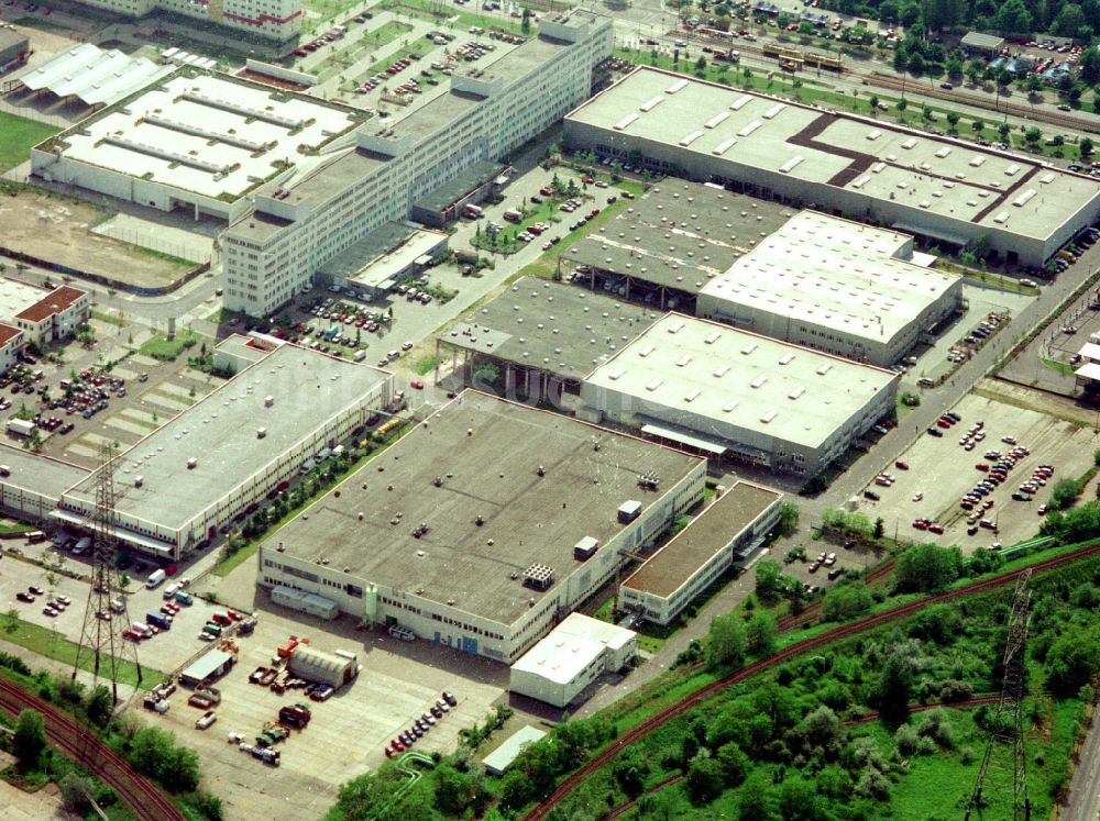 Berlin von oben - Werksgelände der HMP Heidenhain Microprint GmbH in Berlin, Deutschland