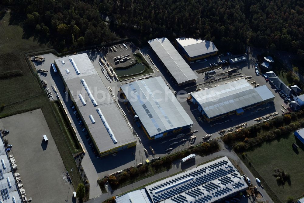 Luftaufnahme Burg - Werksgelände der Ing.-Holzbau Schnoor GmbH & Co. KG in Burg im Bundesland Sachsen-Anhalt, Deutschland