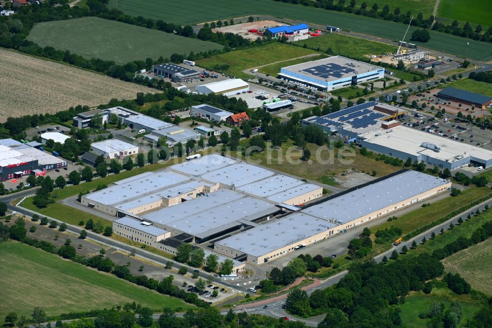 Luftaufnahme Peine - Werksgelände der J.D.G. FINE FOOD in Peine im Bundesland Niedersachsen, Deutschland