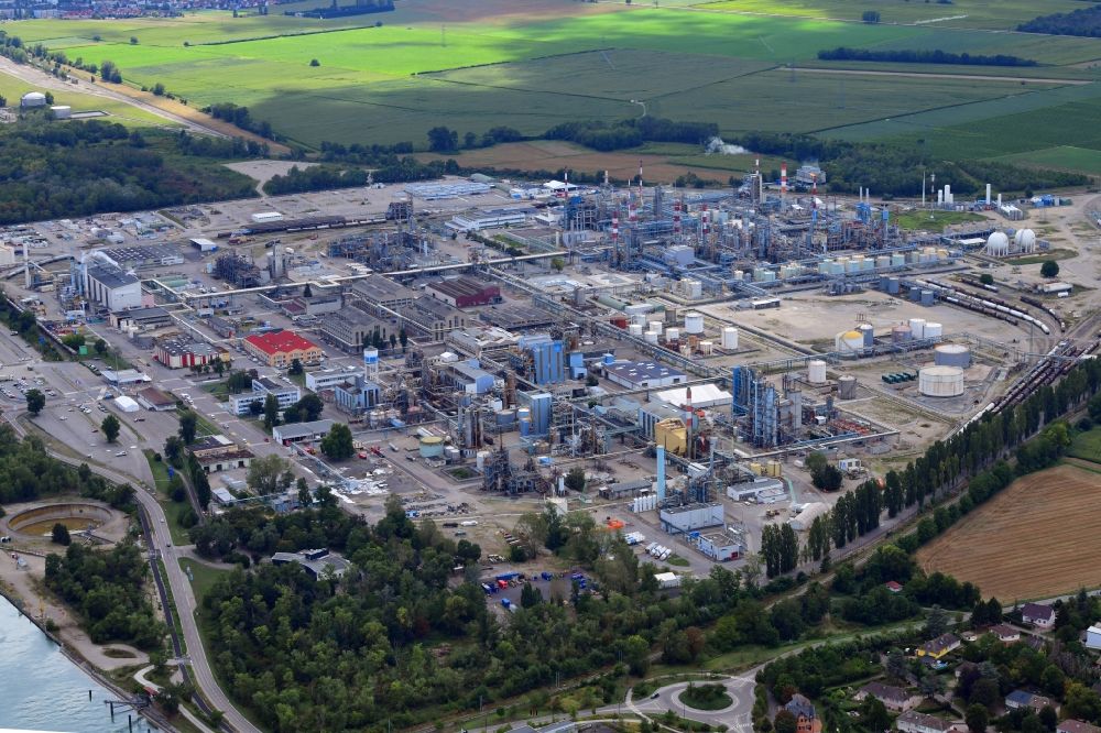 Luftbild Bantzenheim - Werksgelände des Kunststoff- und Chemieproduzenten Butachimie in Chalampe in Bantzenheim Elsass, Frankreich