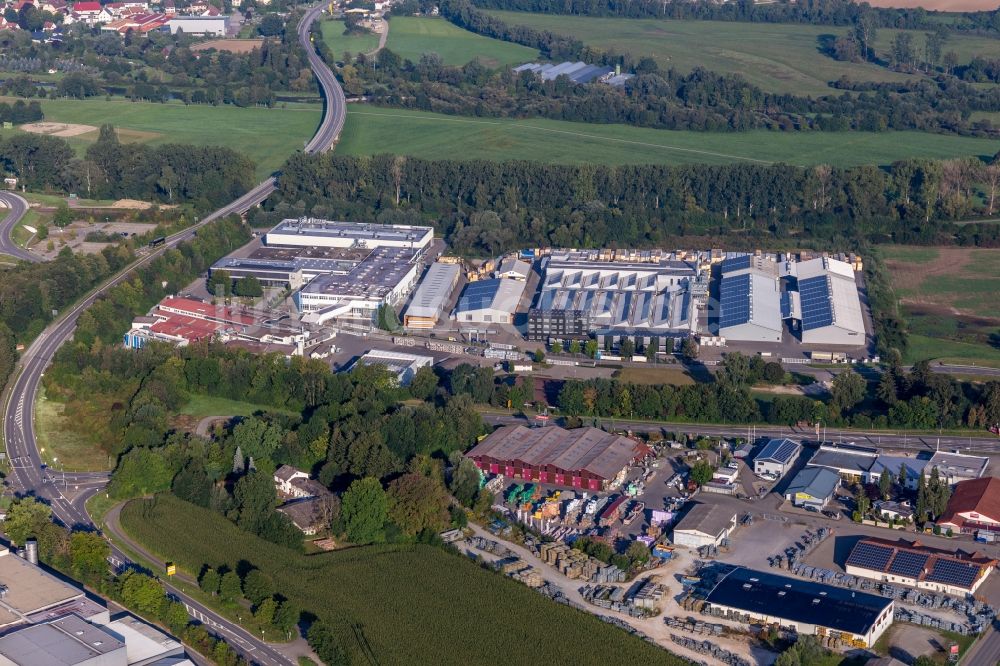 Luftaufnahme Riedlingen - Werksgelände der Linzmeier Bauelemente GmbH und FEINGUSS BLANK GmbH in Riedlingen im Bundesland Baden-Württemberg, Deutschland