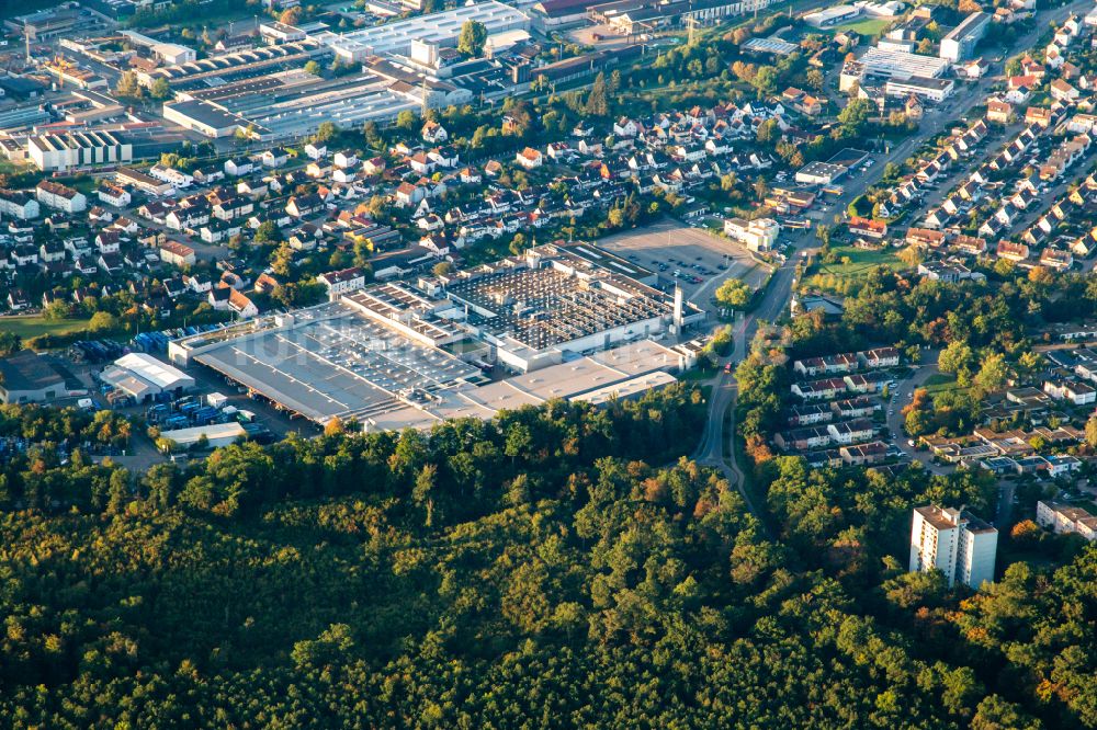 Luftbild Mühlacker - Werksgelände der MAHLE Behr GmbH & Co. KG in Mühlacker im Bundesland Baden-Württemberg, Deutschland