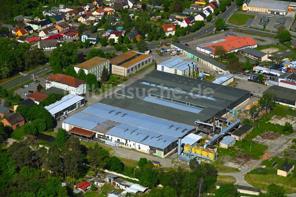 Biesenthal von oben - Werksgelände der Möbelfolien GmbH in Biesenthal im Bundesland Brandenburg, Deutschland