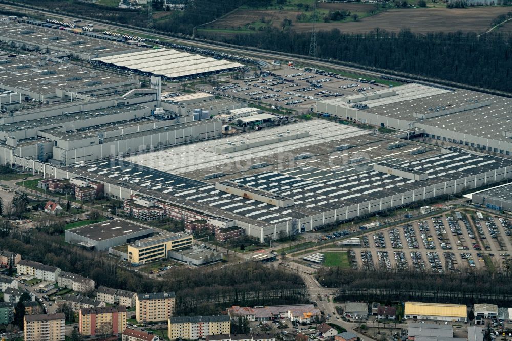 Luftaufnahme Rastatt - Werksgelände des Mercedes Benz Werk Rastatt in Rastatt im Bundesland Baden-Württemberg, Deutschland