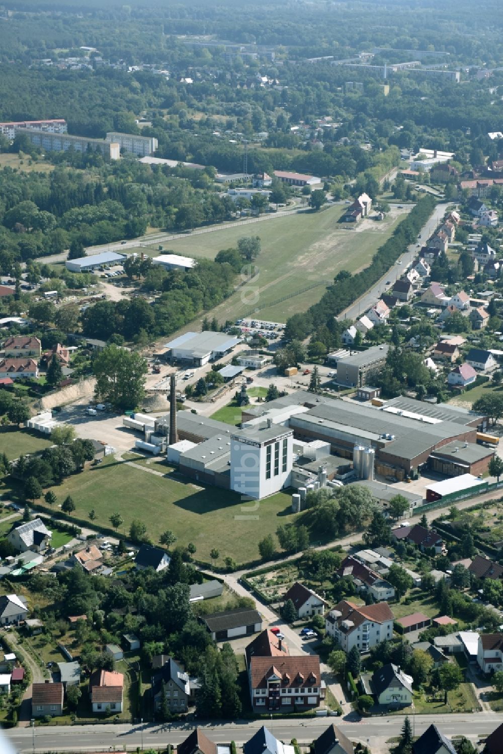 Luftbild Rathenow - Werksgelände der MILCAFEA GMBH in Rathenow im Bundesland Brandenburg