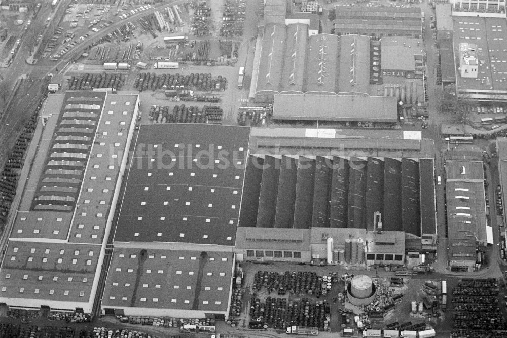 Luftaufnahme Berlin - Werksgelände Norddeutsche Kabelwerke AG im Ortsteil Neukölln in Berlin, Deutschland