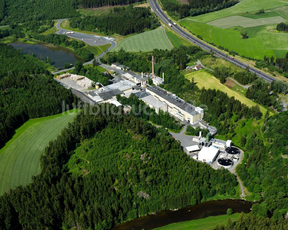 Köditz von oben - Werksgelände der Papierfabrik der Carl Macher GmbH & Co. KG in Köditz im Bundesland Bayern, Deutschland