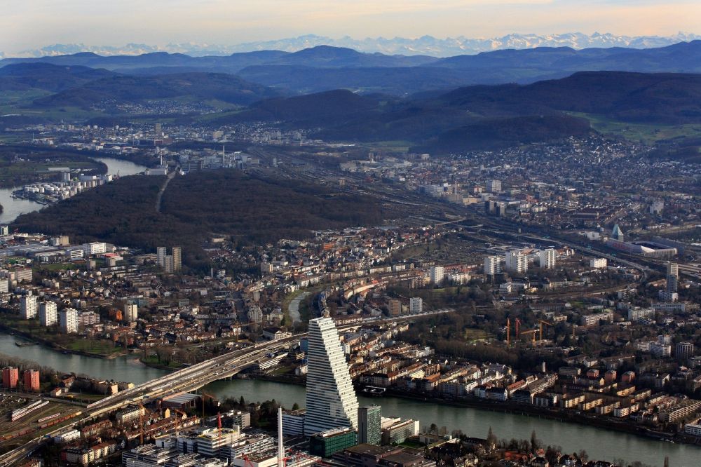 Luftbild Basel - Werksgelände der Pharma Firma Roche in Basel in der Schweiz