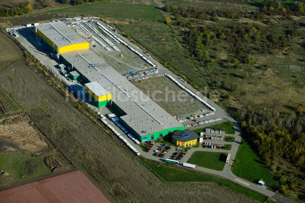 Luftaufnahme Magdeburg - Werksgelände der Quartzforms Spa in Magdeburg im Bundesland Sachsen-Anhalt, Deutschland