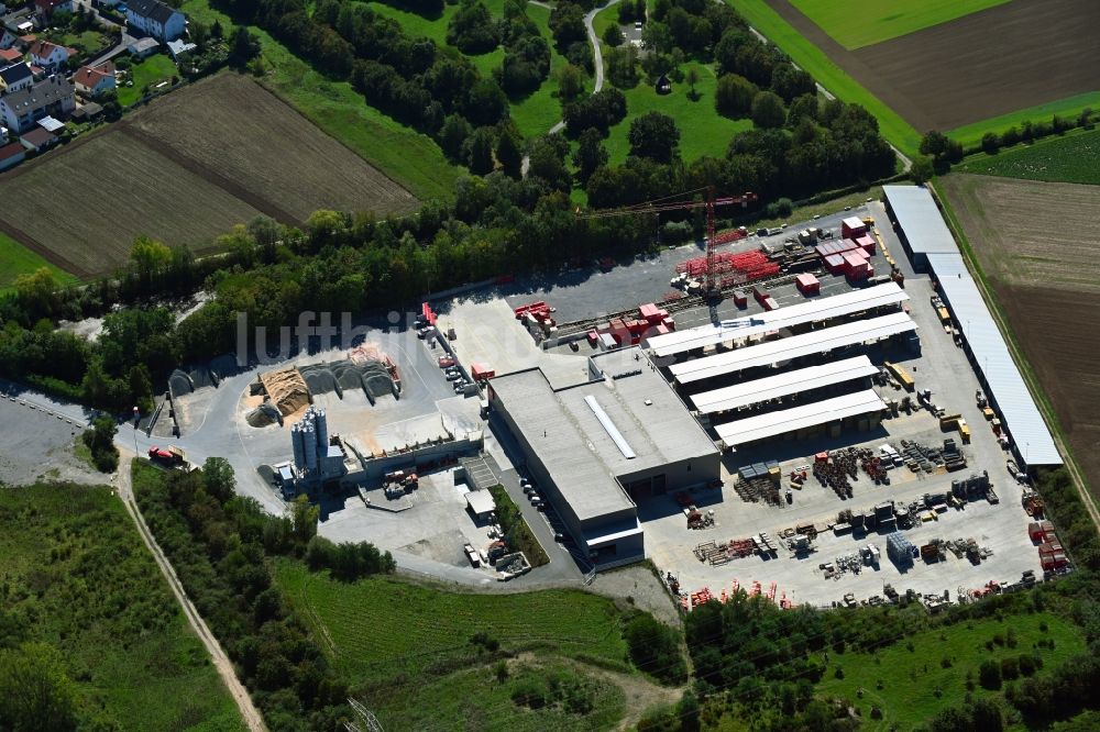 Luftaufnahme Bergrheinfeld - Werksgelände der Riedel Bau GmbH & Co. KG an der Schweinfurter Straße in Bergrheinfeld im Bundesland Bayern, Deutschland