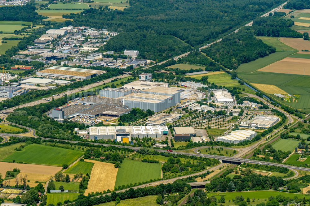 Luftaufnahme Karlsruhe - Werksgelände der Robert Bosch GmbH an der A5 im Ortsteil Durlach in Karlsruhe im Bundesland Baden-Württemberg, Deutschland