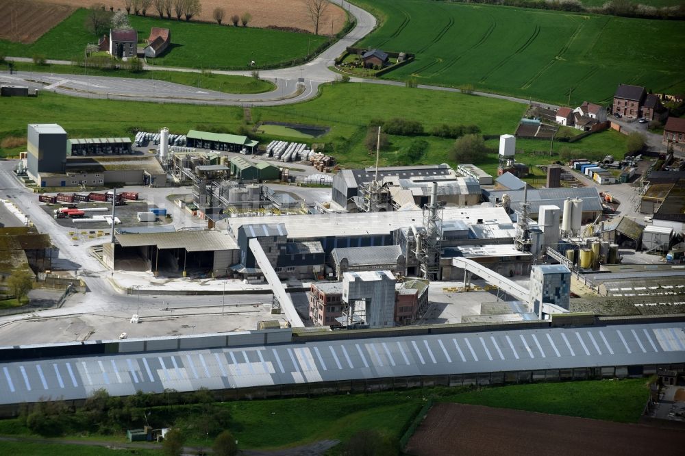 Frasnes-lez-Anvaing von oben - Werksgelände des Rosier- Baustoffherstellers in Frasnes-lez-Anvaing in Région wallonne, Belgien