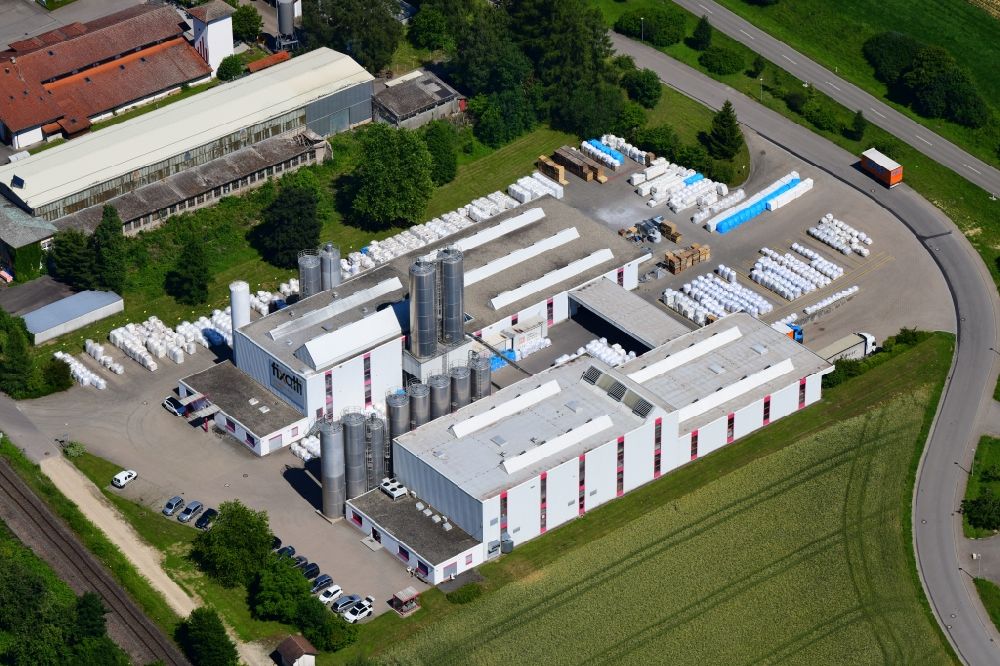 Luftaufnahme Grießen - Werksgelände der Schaetti GmbH Kunststoffmahlwerk in Grießen im Bundesland Baden-Württemberg, Deutschland