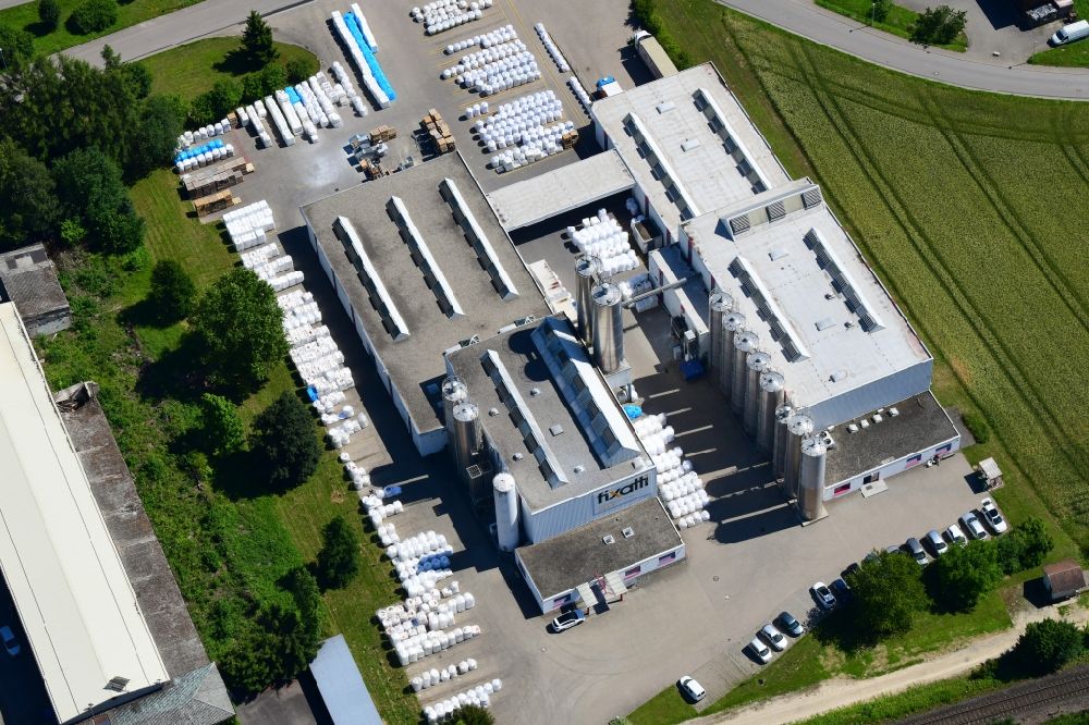 Luftaufnahme Grießen - Werksgelände der Schaetti GmbH Kunststoffmahlwerk in Grießen im Bundesland Baden-Württemberg, Deutschland