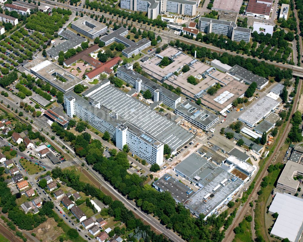 Karlsruhe aus der Vogelperspektive: Werksgelände Siemens im Ortsteil Knielingen in Karlsruhe im Bundesland Baden-Württemberg, Deutschland