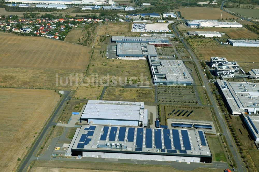 Luftaufnahme Bitterfeld-Wolfen - Werksgelände der Solibro GmbH im Ortsteil Thalheim in Bitterfeld-Wolfen im Bundesland Sachsen-Anhalt, Deutschland