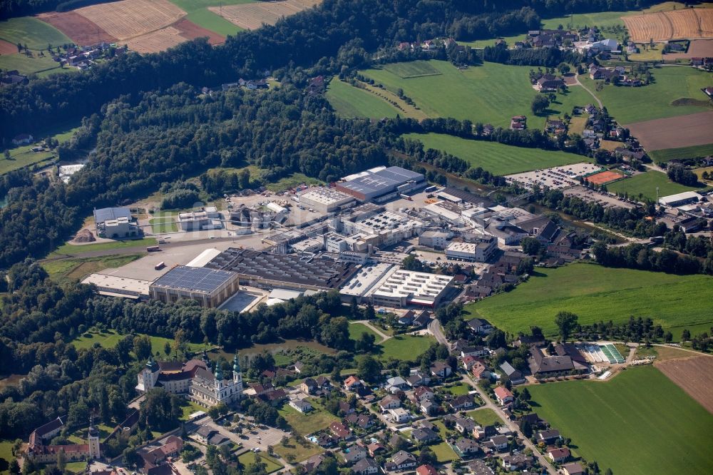 Luftaufnahme Attnang-Puchheim - Werksgelände S. Spitz GmbH in Attnang-Puchheim in Oberösterreich, Österreich