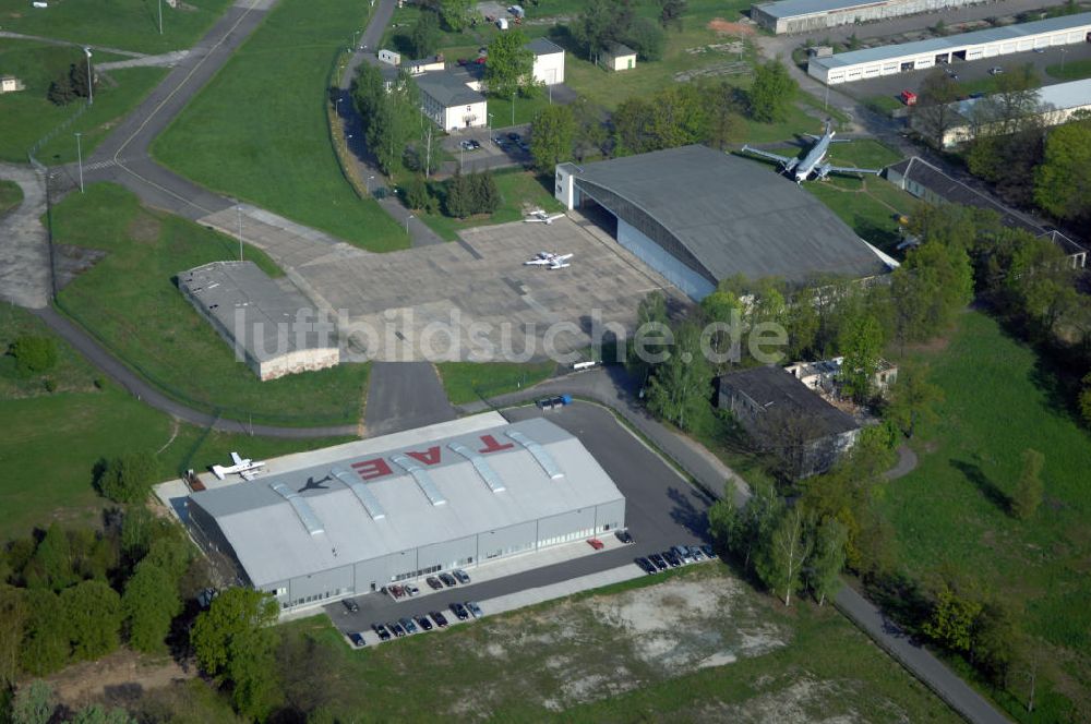 Luftbild Altenburg-Nobitz - Werksgelände des Thielert-Konzerns auf dem Flugplatz Altenburg - Nobitz