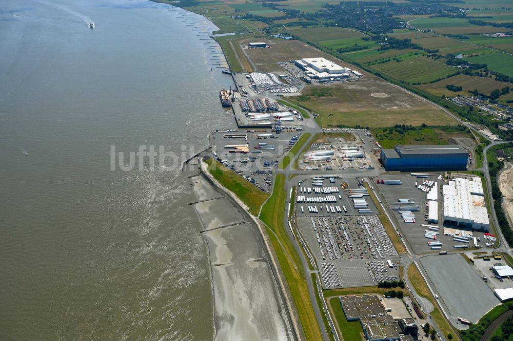 Luftaufnahme Cuxhaven - Werksgelände der Titan Wind Energy (Germany) GmbH in Cuxhaven im Bundesland Niedersachsen, Deutschland