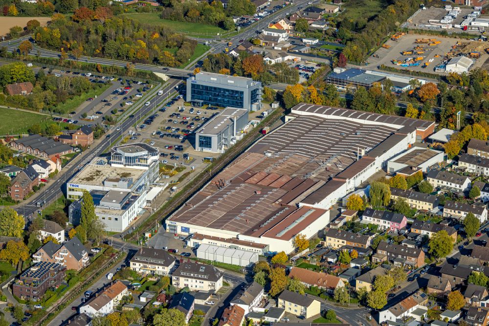 Luftaufnahme Neukirchen-Vluyn - Werksgelände der Trox GmbH im Ortsteil Vluyn in Neukirchen-Vluyn im Bundesland Nordrhein-Westfalen, Deutschland