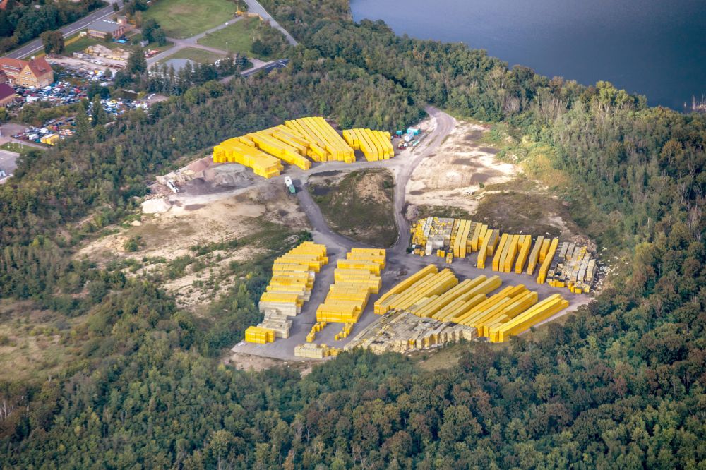Luftaufnahme Landsberg - Werksgelände der Ursa Dämmstoffe in Landsberg im Bundesland Sachsen-Anhalt, Deutschland