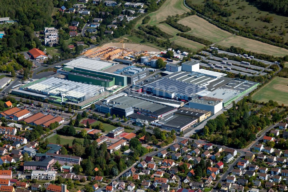 Marktheidenfeld von oben - Werksgelände der WAREMA Renkhoff SE und Erweiterungs - Neubau - Baustelle auf dem Werksgelände der Procter & Gamble Manufacturing GmbH in Marktheidenfeld im Bundesland Bayern, Deutschland