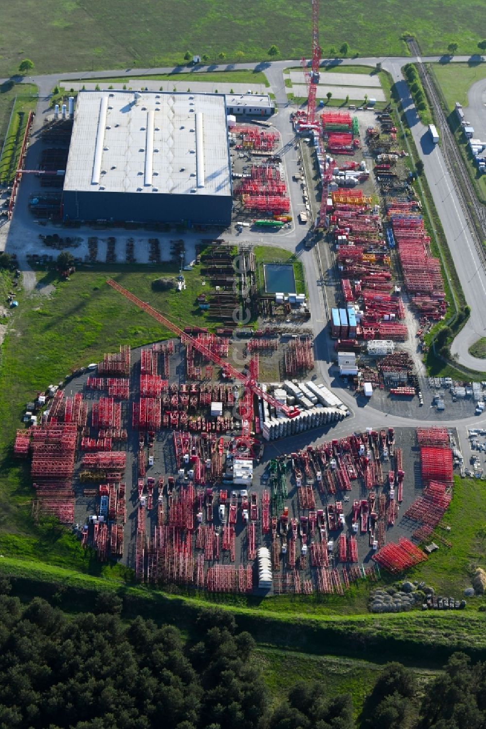 Luftaufnahme Luckau - Werksgelände der WOLFFKRAN GmbH in Luckau im Bundesland Brandenburg, Deutschland